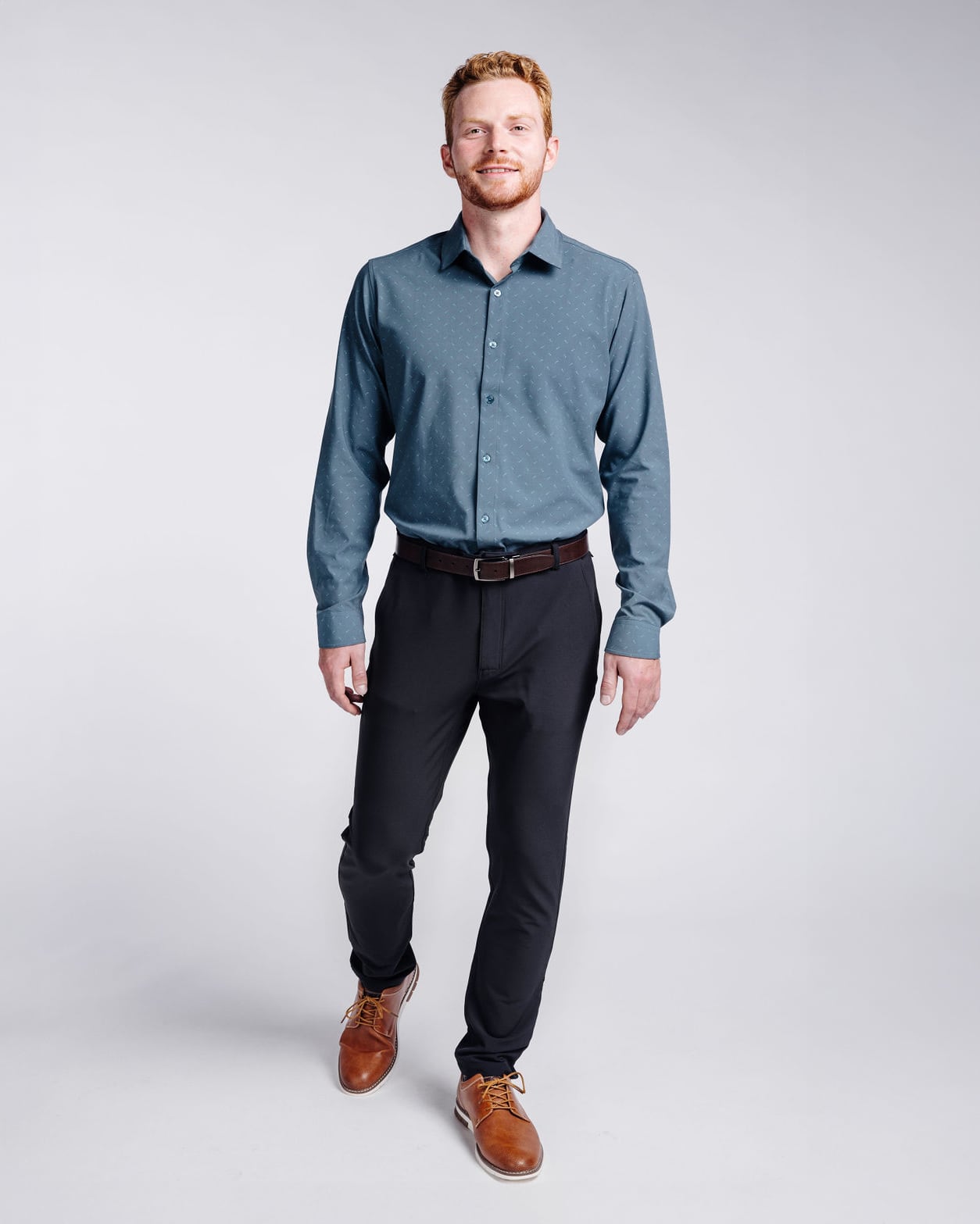 Logan: 6'1, 187 lbs wearing size 32x32.