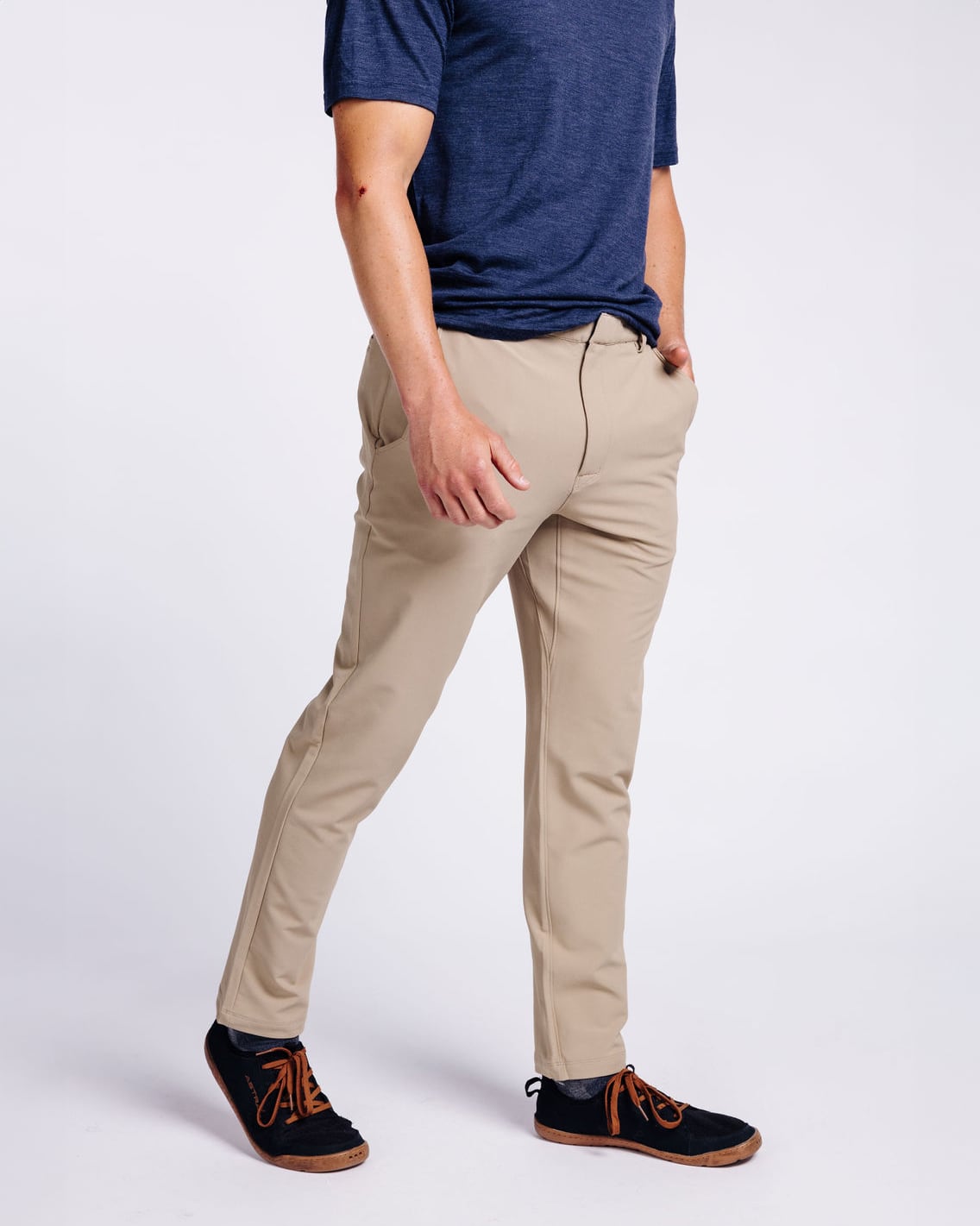 Markus: 6'0, 180 lbs wearing size 32x30.