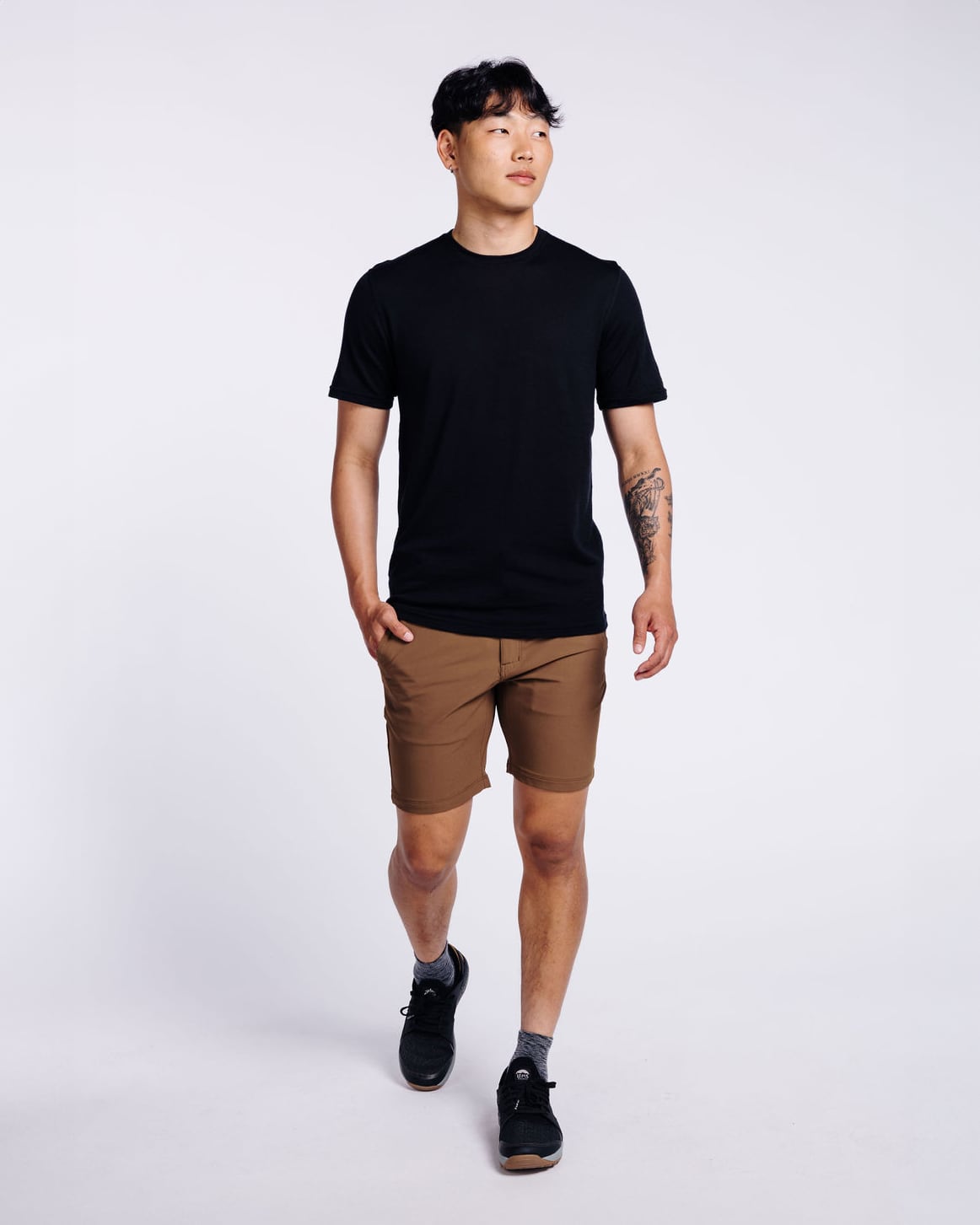 Minjae: 5'10, 160 lbs wearing size 30x7.