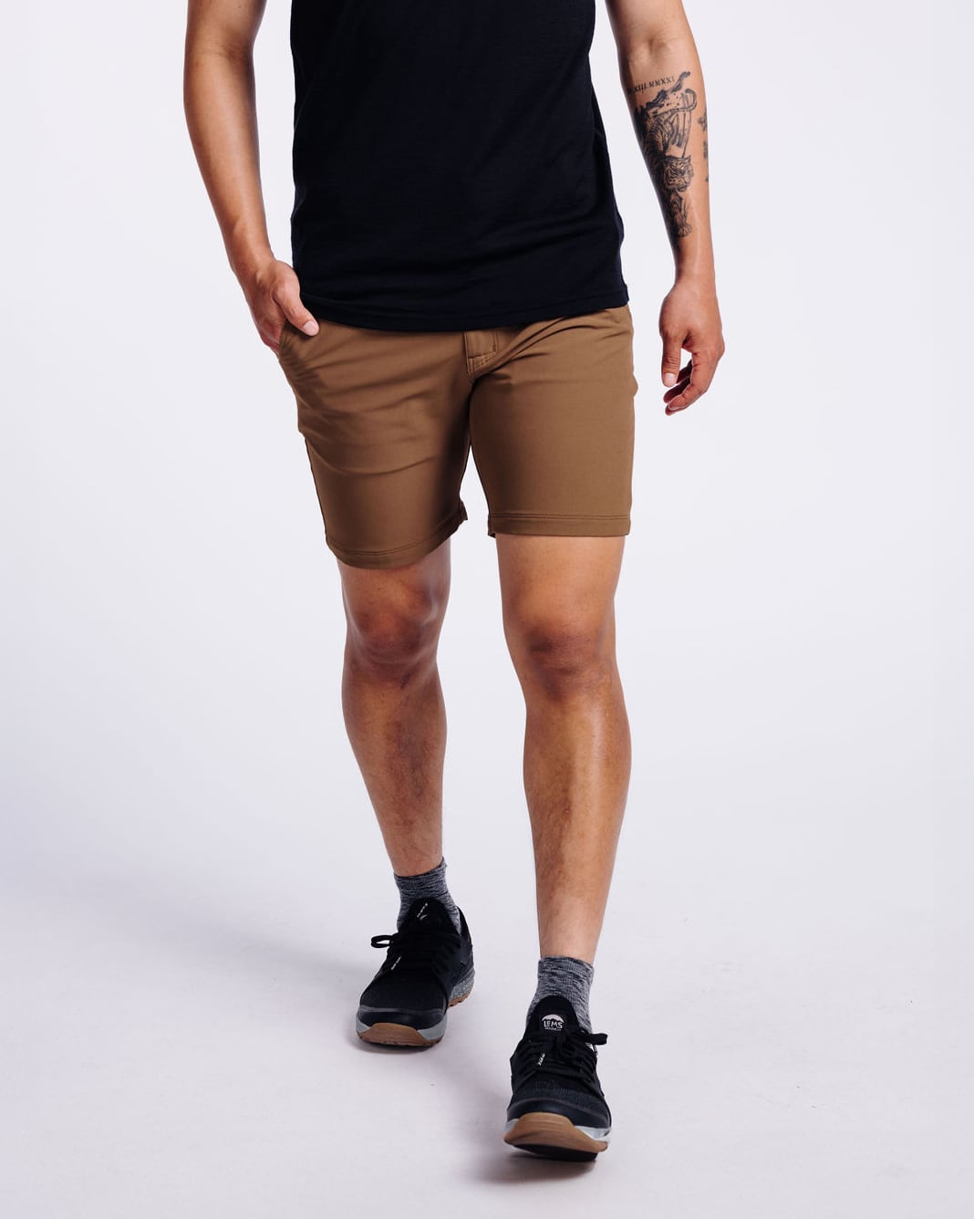 Minjae: 5'10, 160 lbs wearing size 30x7.