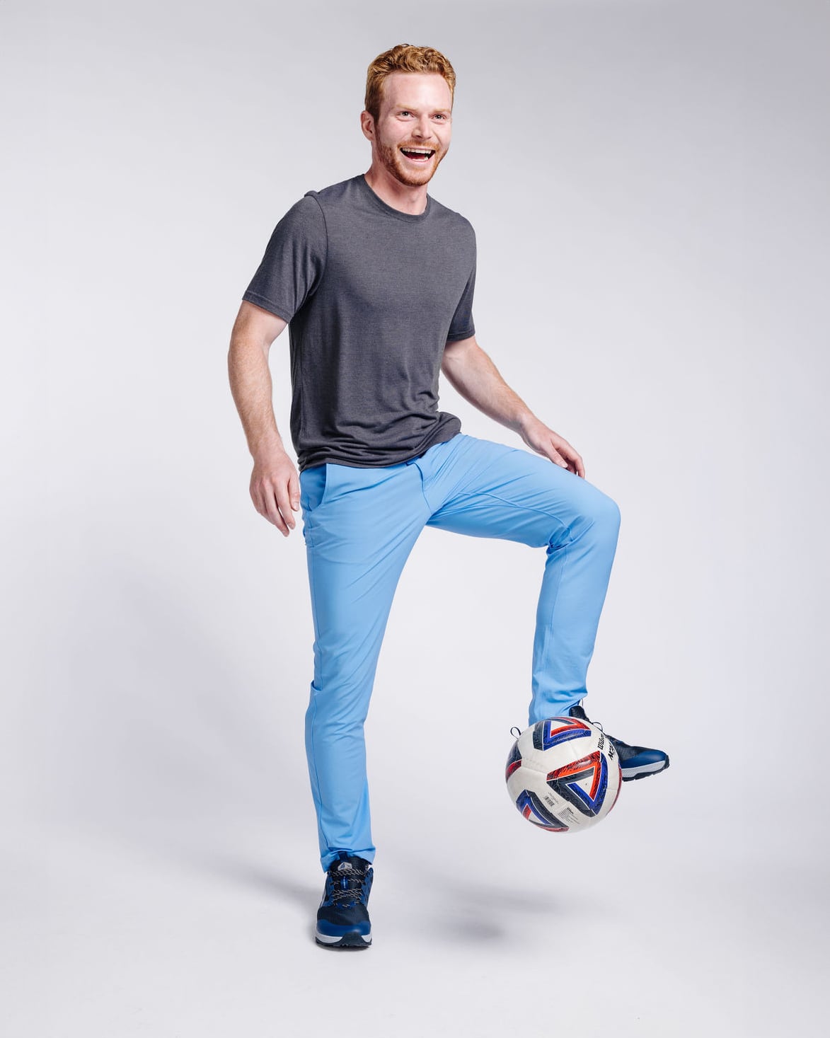 Logan: 6’1, 187 lbs wearing size 32x32.