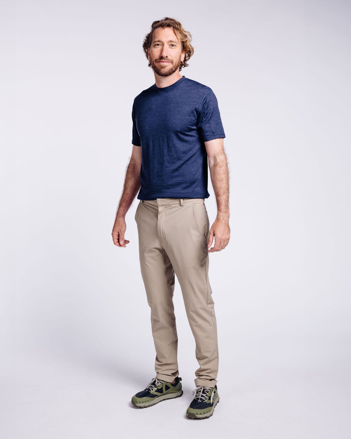 Juan: 6’0, 165 lbs wearing size 30x32.