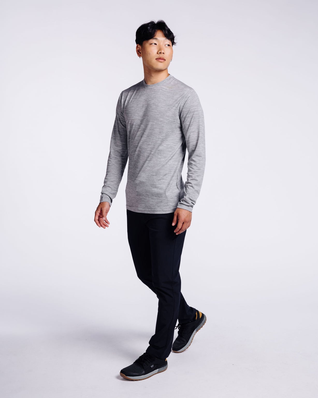Minjae: 5'10, 160 lbs wearing size small.