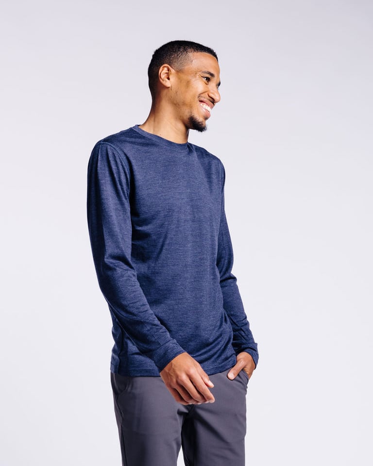 Mehdi: 6’1, 172 lbs wearing size medium.
