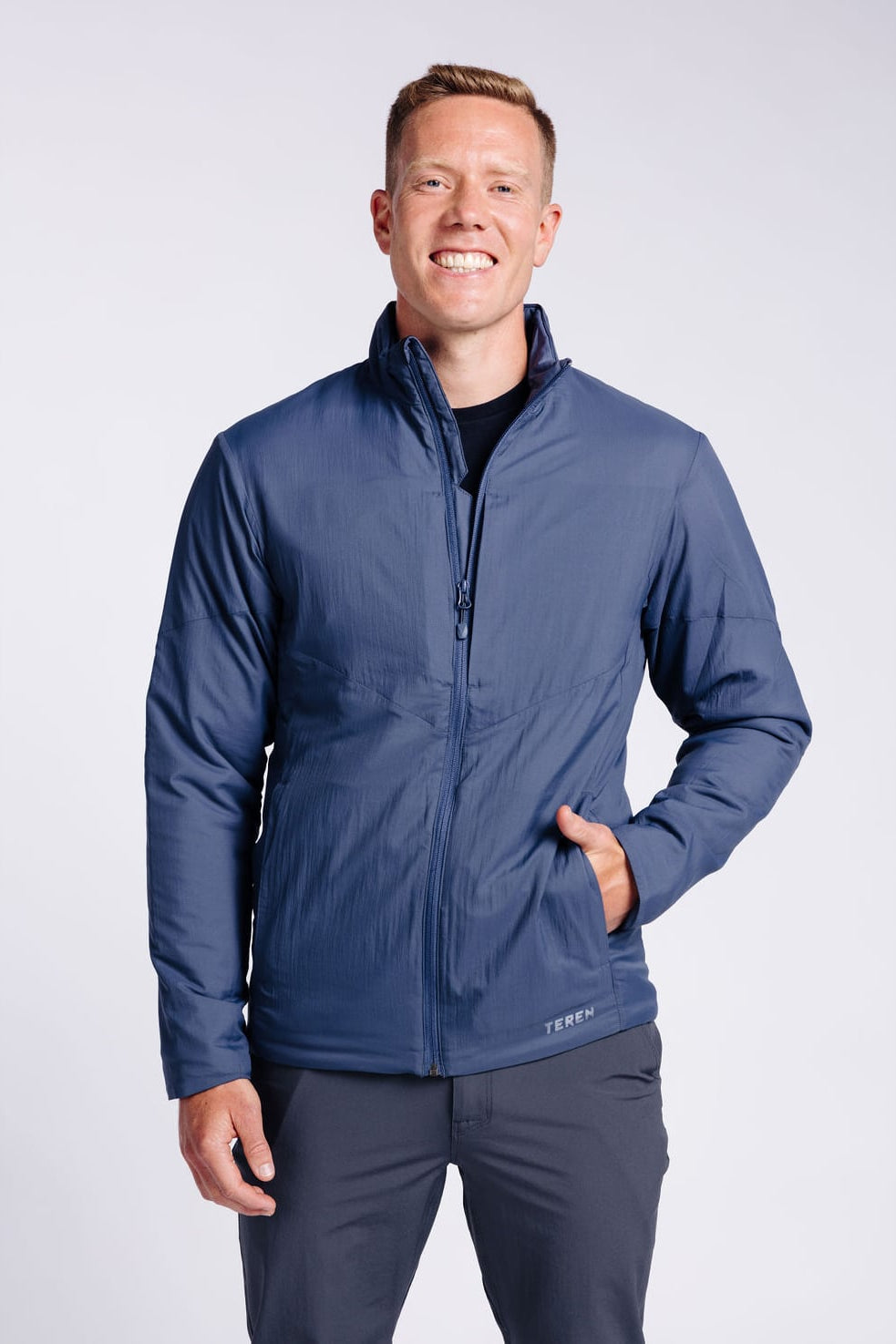 Markus: 6'0, 180 lbs wearing size medium.